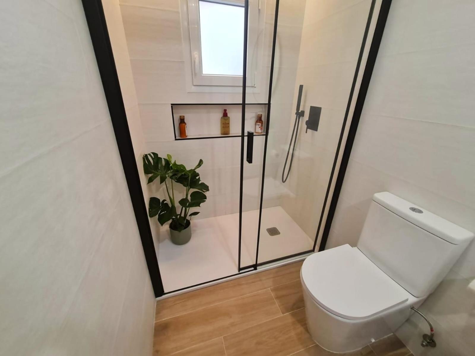 Arenas Del Piso En Playas Del Palo Apartament Malaga
